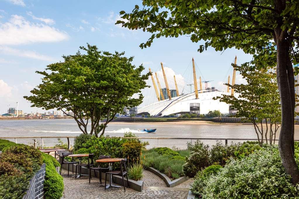 Hotel Radisson Blu Hotel, Canary Wharf East 4*