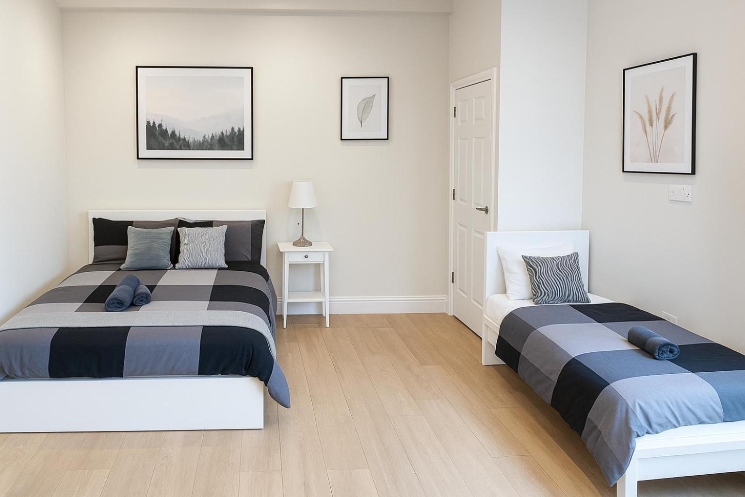 Apartment 2-bedroom Garden Flat - Modern, Bright - A
