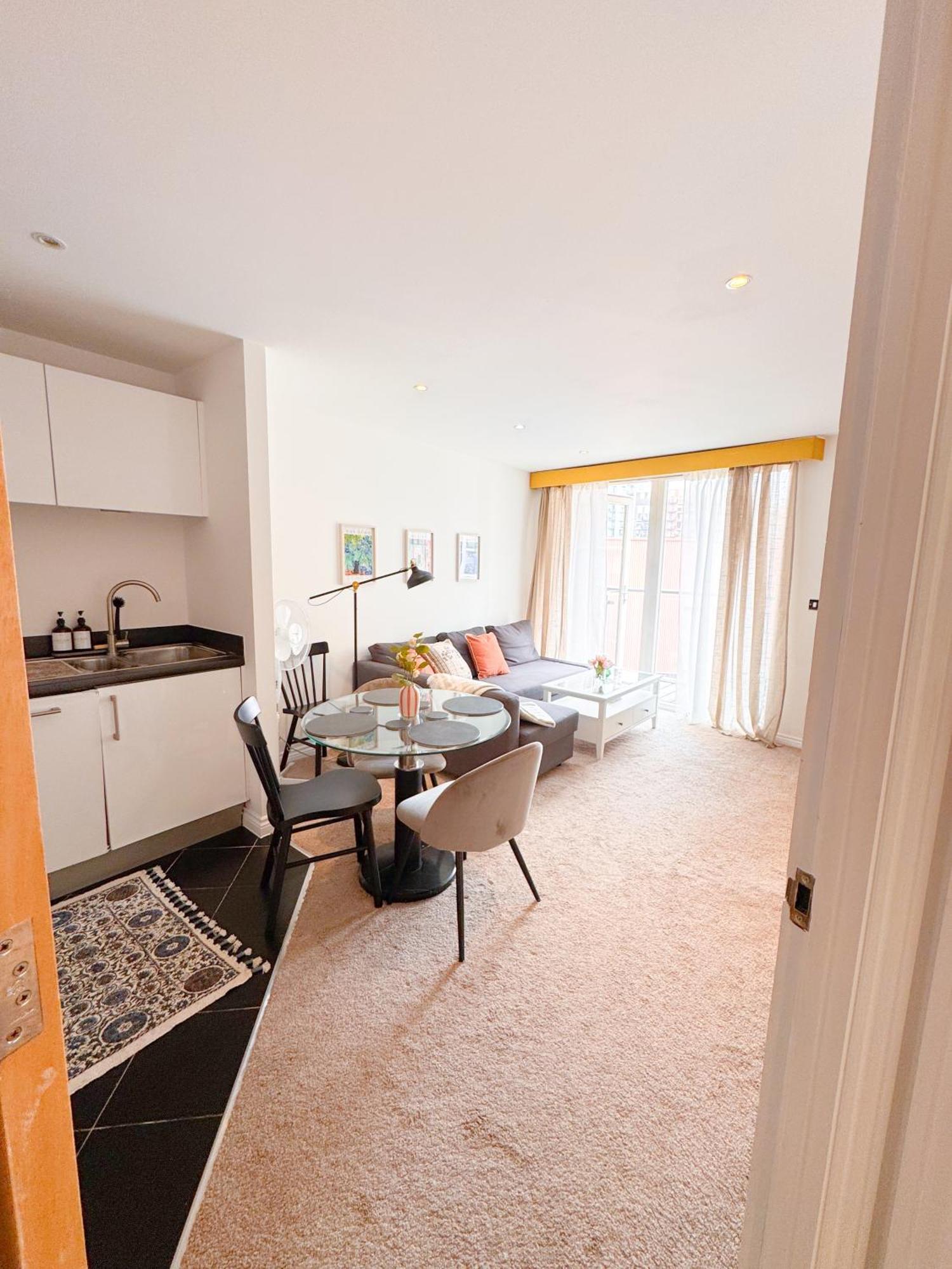 Family Stay London With Balcony In Battersea Power Station * London