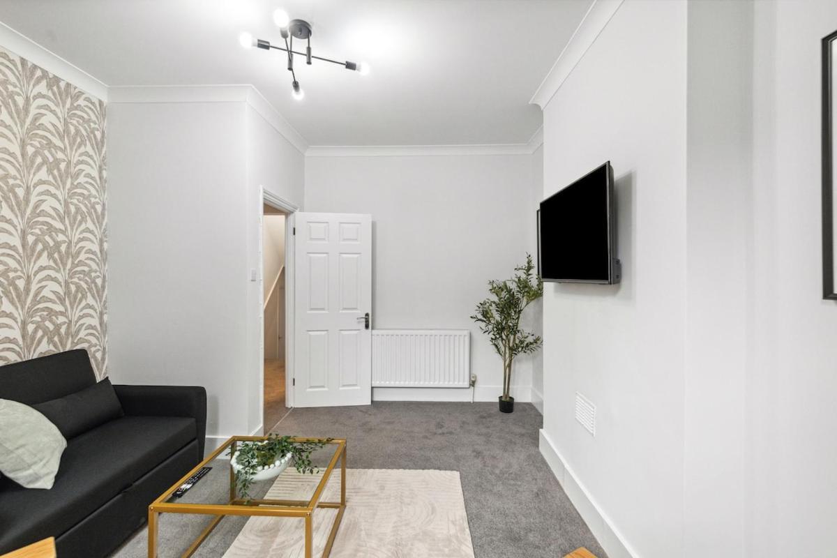 Comfort Convenience Location Shepherds Bush Ground Floor *