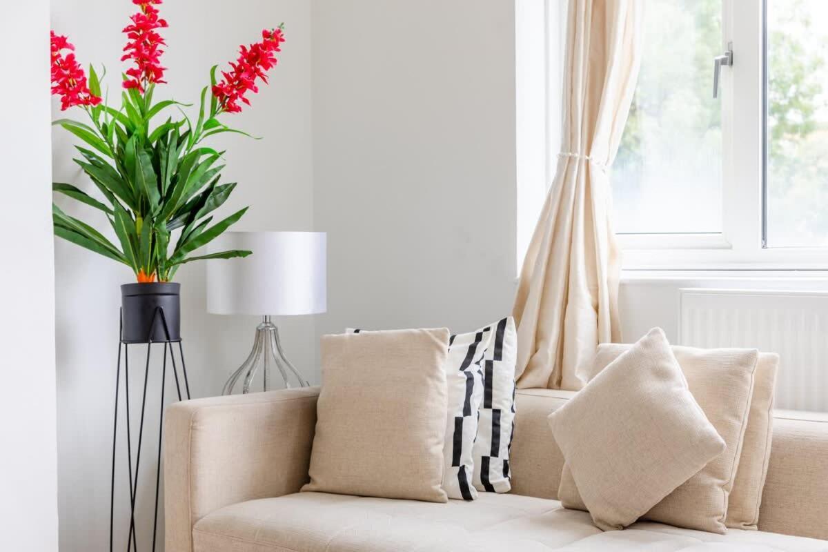 Holiday home Cosy 3 Bed Flat Near London's Highlights London
