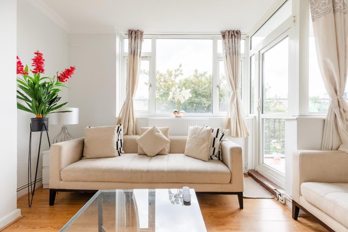 Cosy 3 Bed Flat Near London's Highlights * London