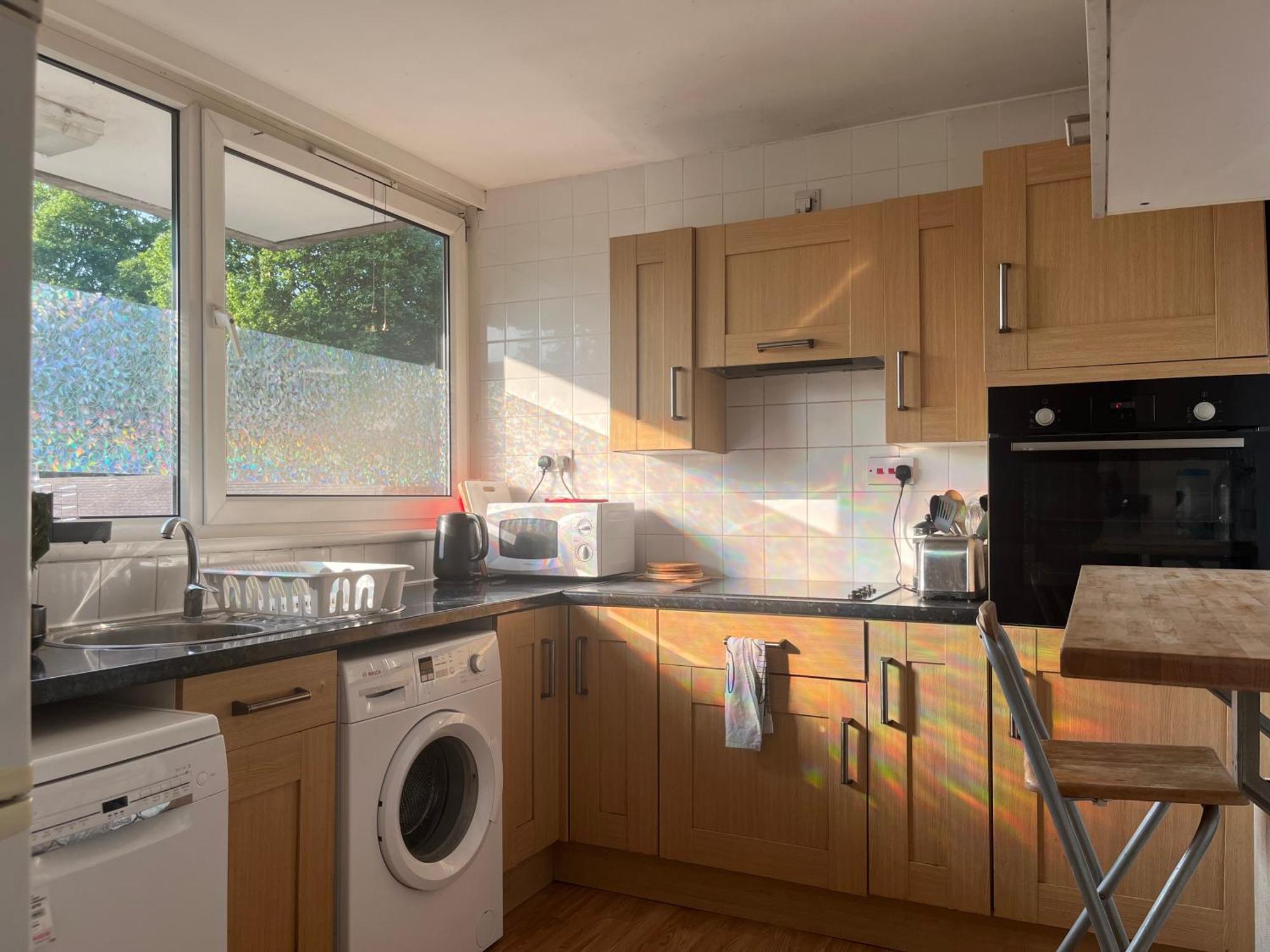 3 Double Bedrooms *