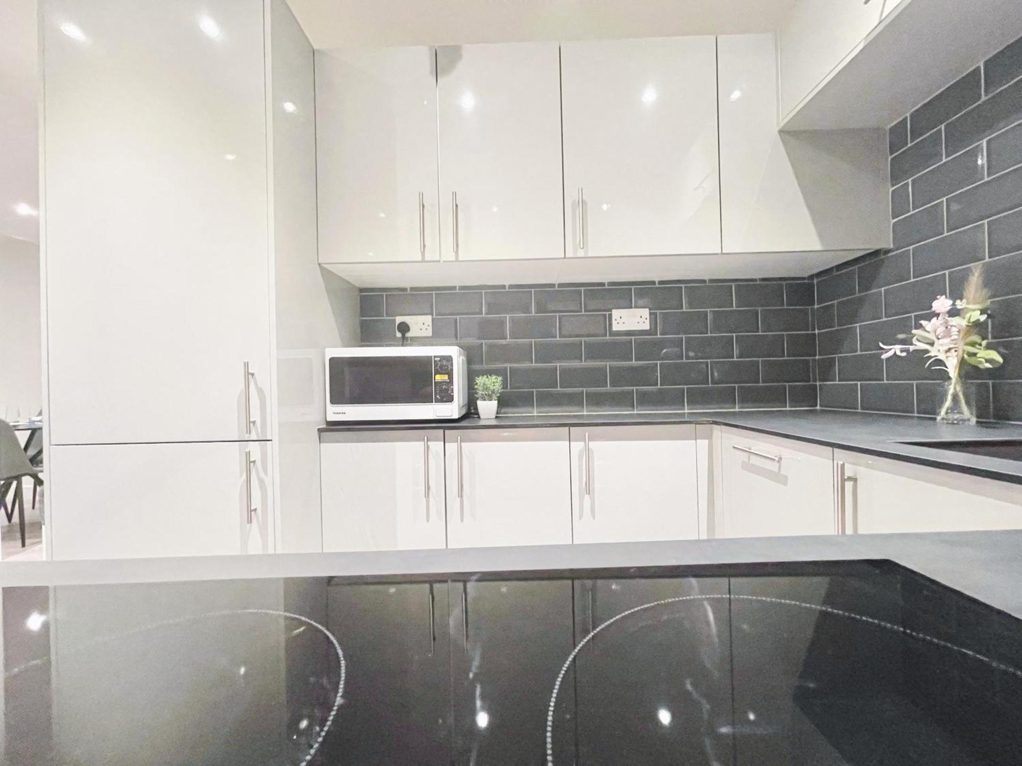 Apartment Sleek Flat Near Highbury & Islington Station London