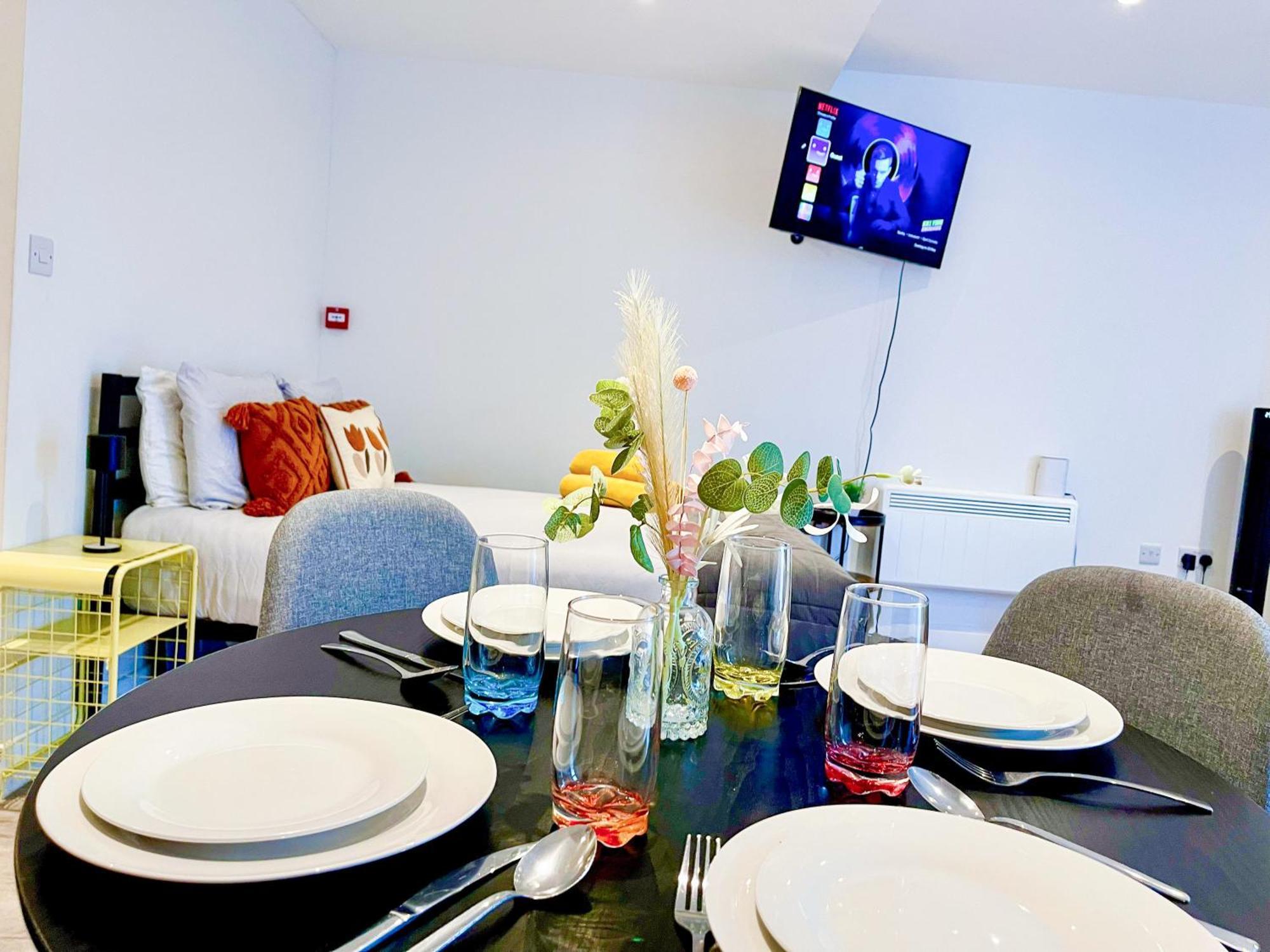 Sleek Flat Near Highbury & Islington Station Apartment *