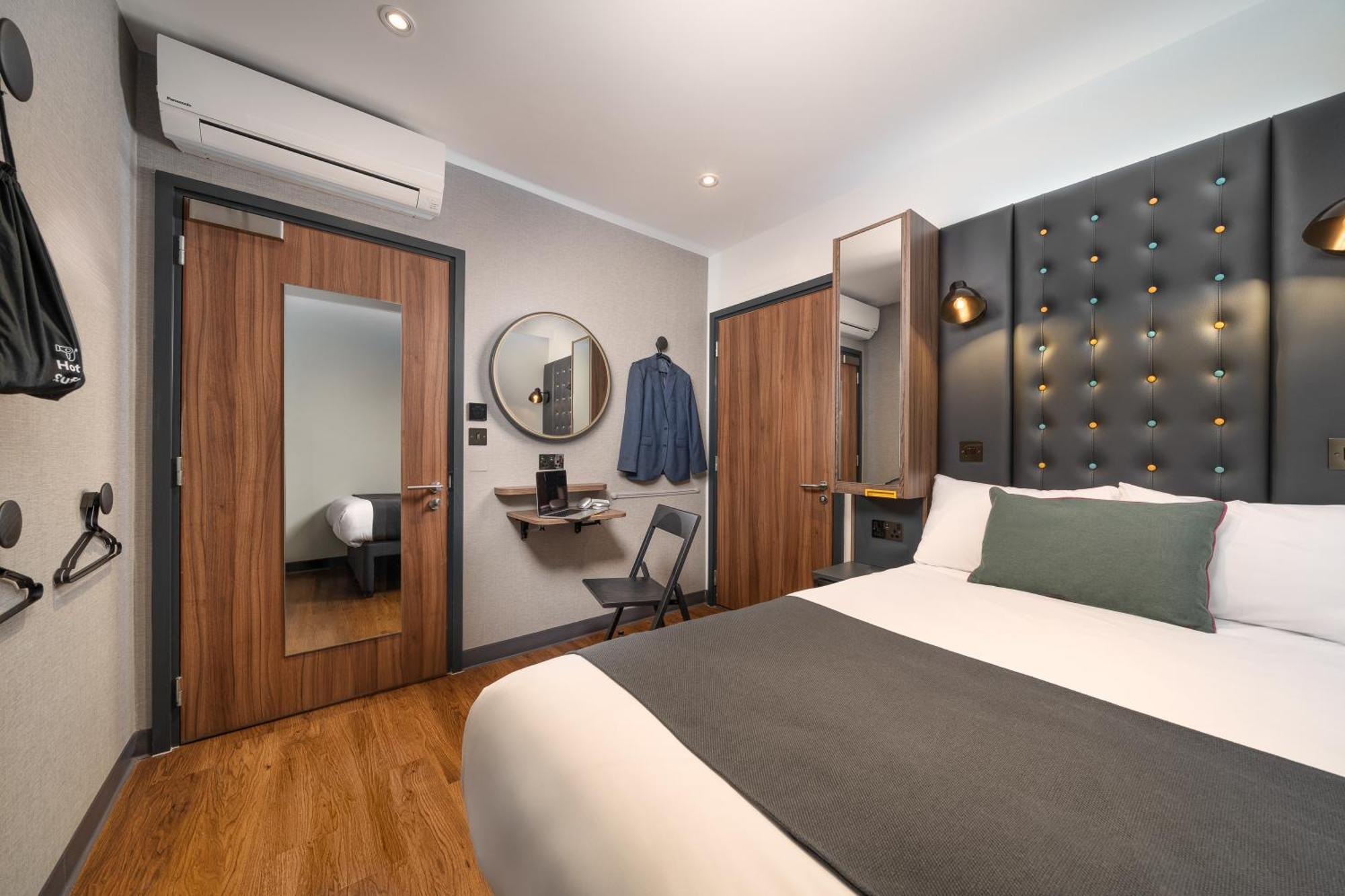 Point A Westminster 3* London