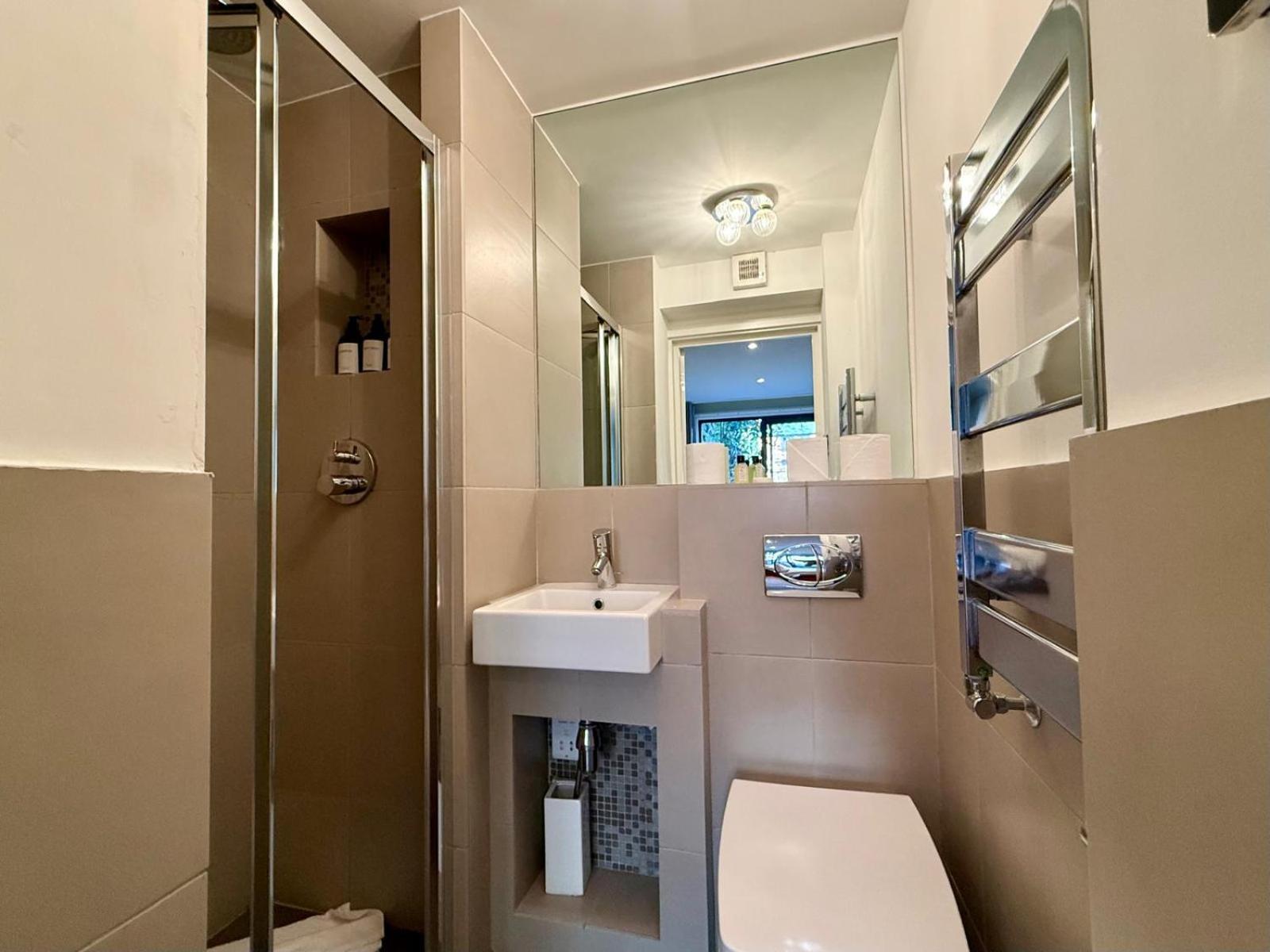 Stylish Flat With Garden In Notting Hill * London