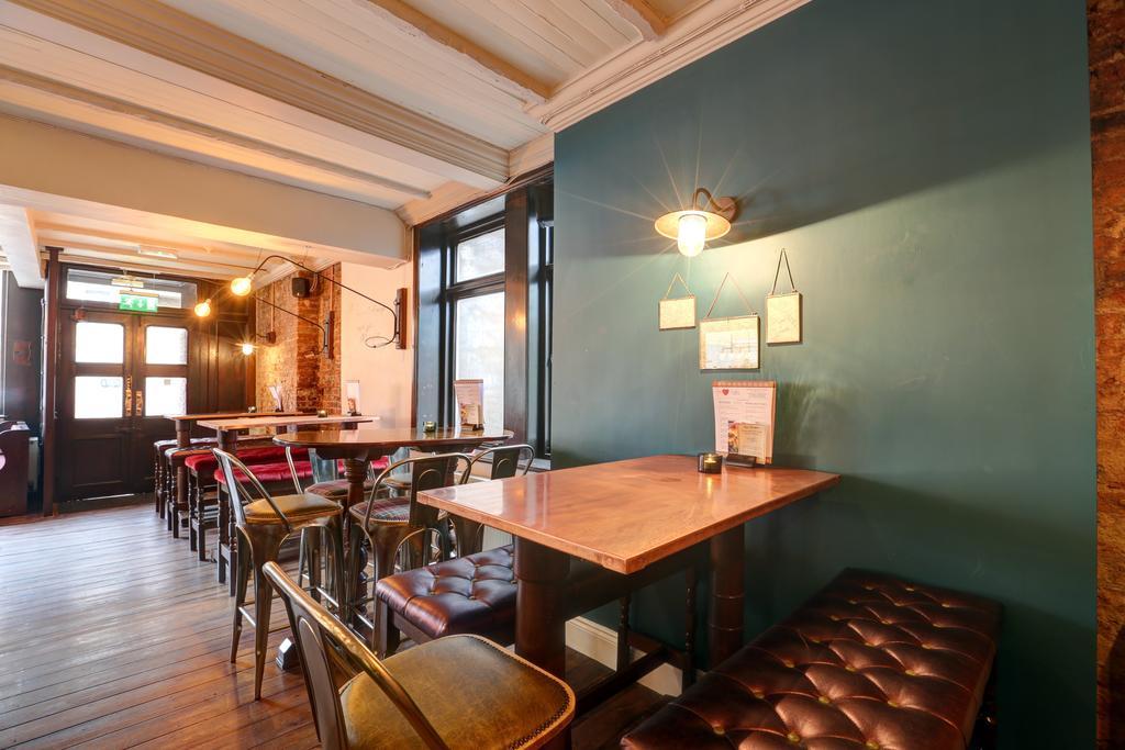 Publove @ The Exmouth Arms, Euston * London