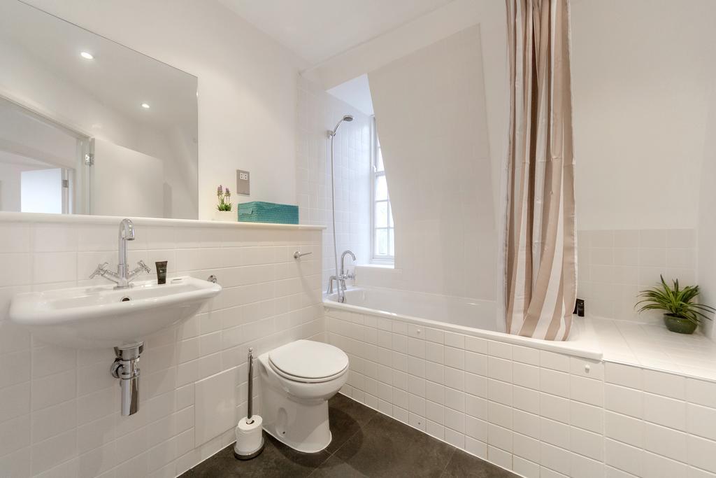 Apartment Roomspace Serviced Apartments - Groveland Court London