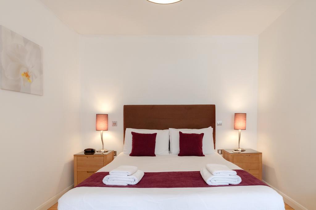 Apartment Roomspace Serviced Apartments - Groveland Court *