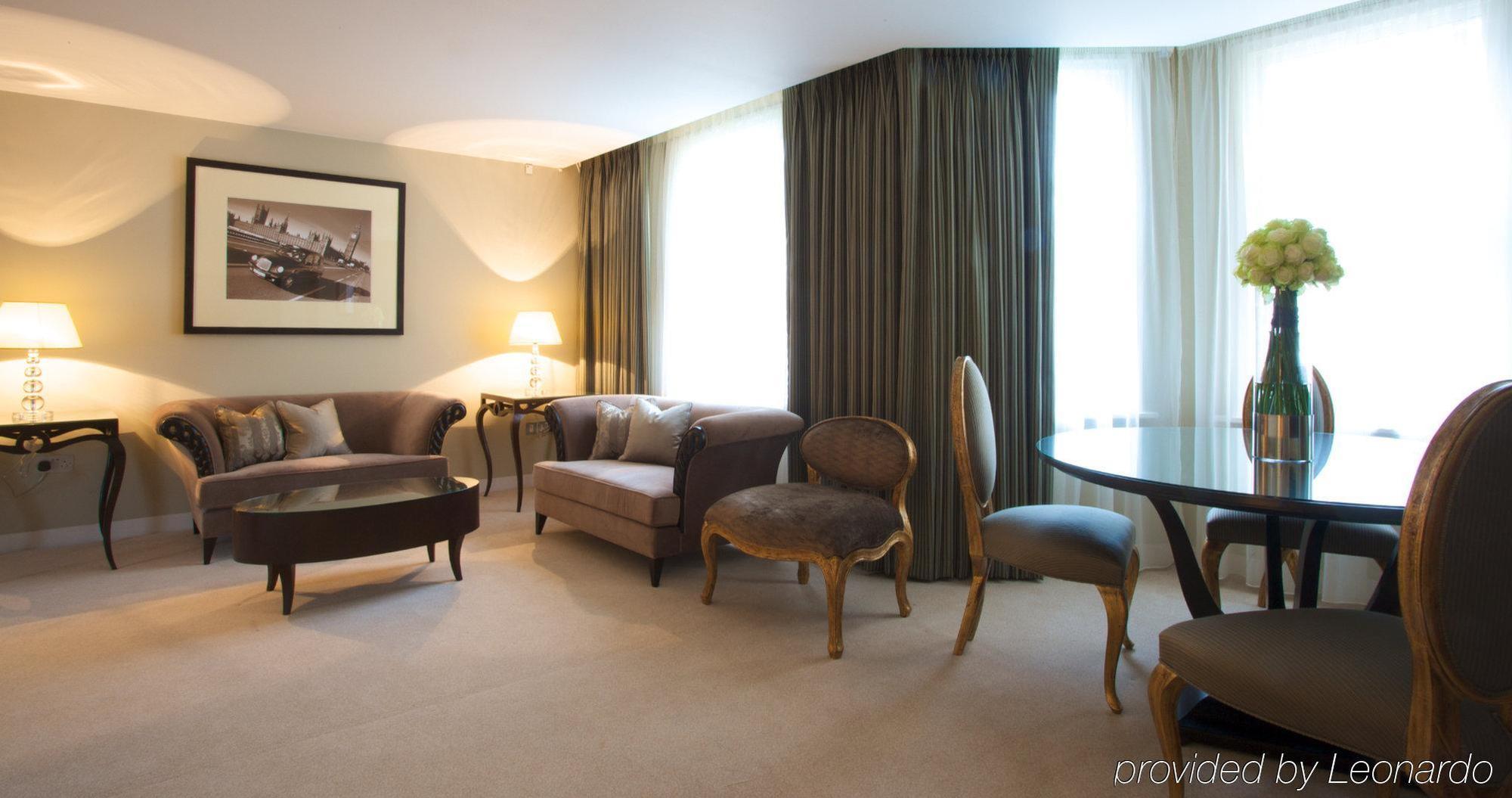 Manchester Street 4*