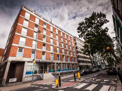 Lse Carr-saunders Hall *