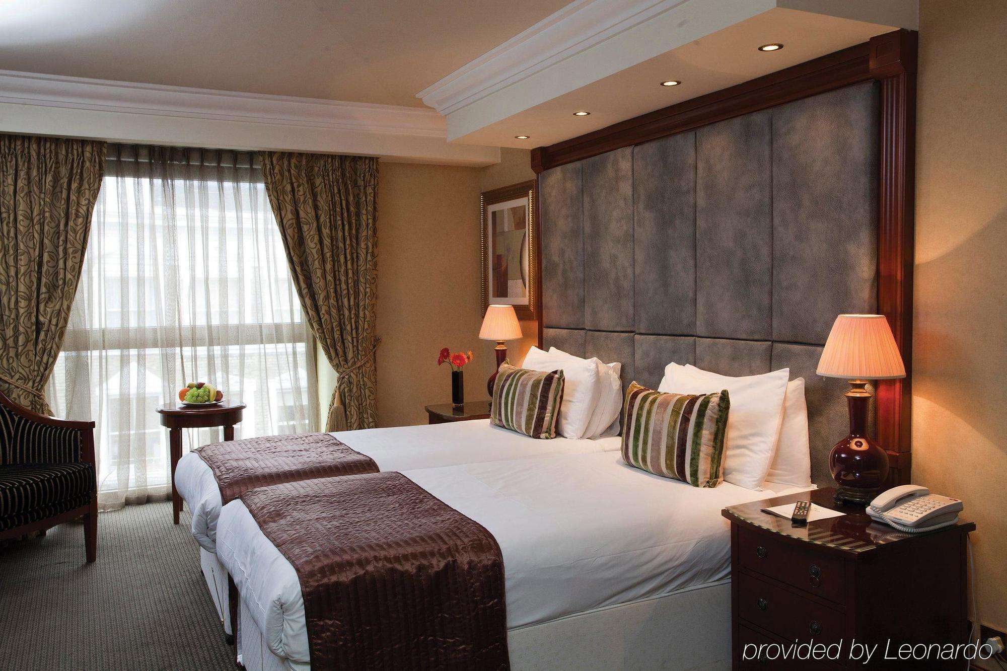 Park Grand Kensington Hotel 4*