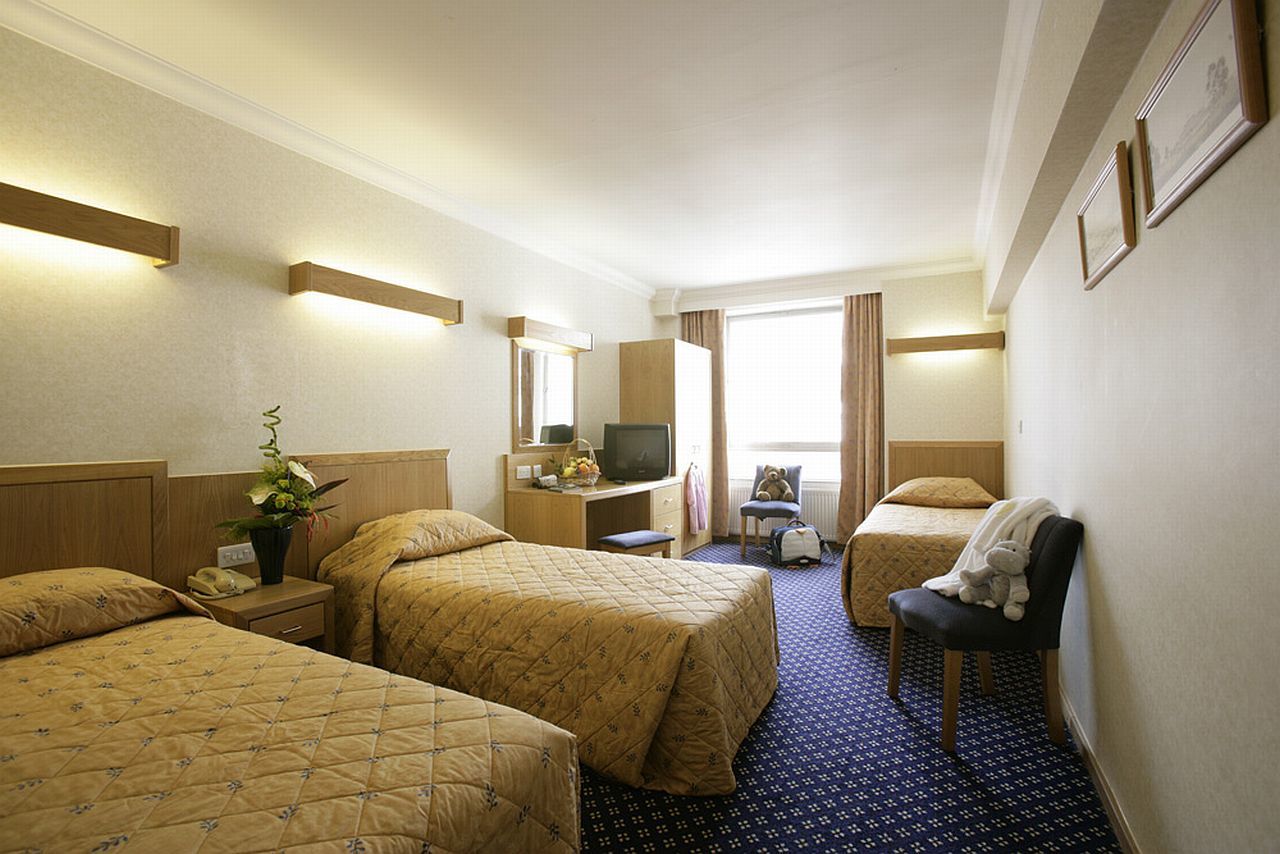 Hotel Sleeper At Royal National Londres