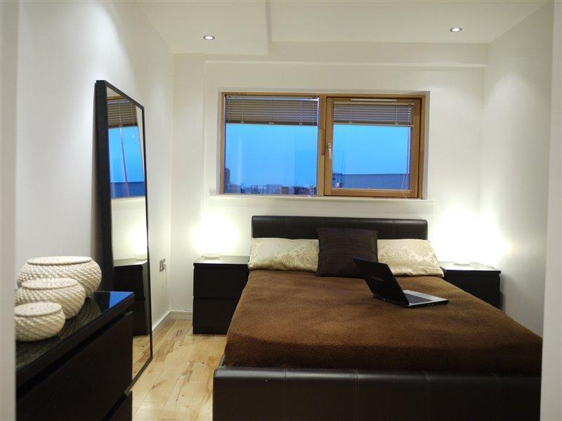 Apartamento Beautiful 4-bedroom Flat In Bridge/borough!