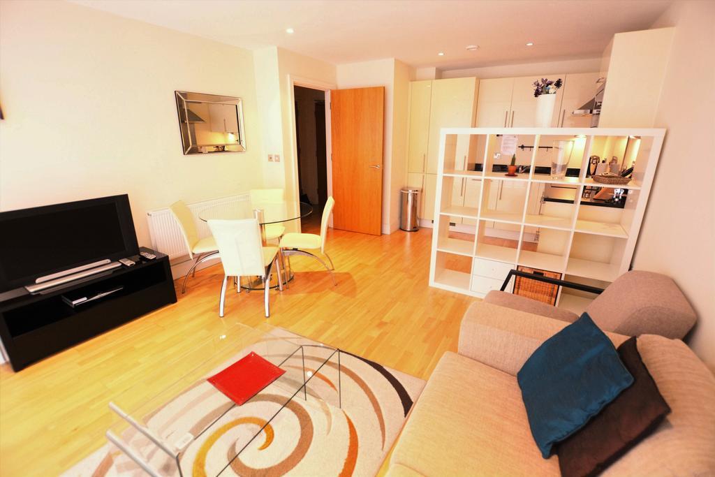 Aparthotel Zen - Excel & O2 Arena 4*