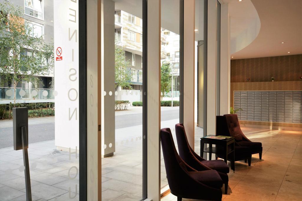 Zen - Excel & O2 Arena Aparthotel 4*
