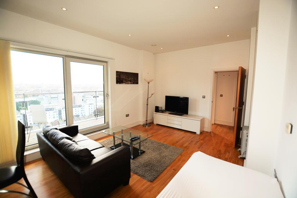 Zen - Excel & O2 Arena Aparthotel 4*