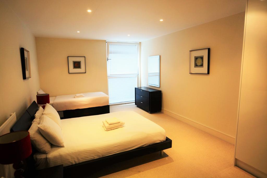 Zen - Excel & O2 Arena Aparthotel 4*