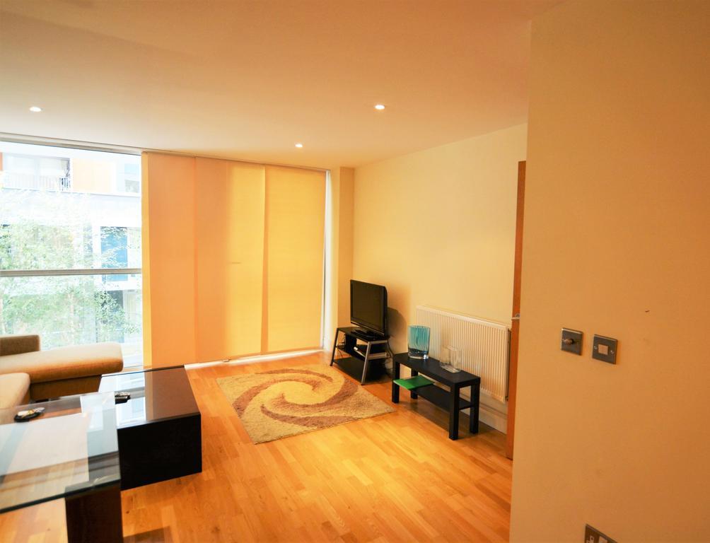 Zen - Excel & O2 Arena Aparthotel 4*