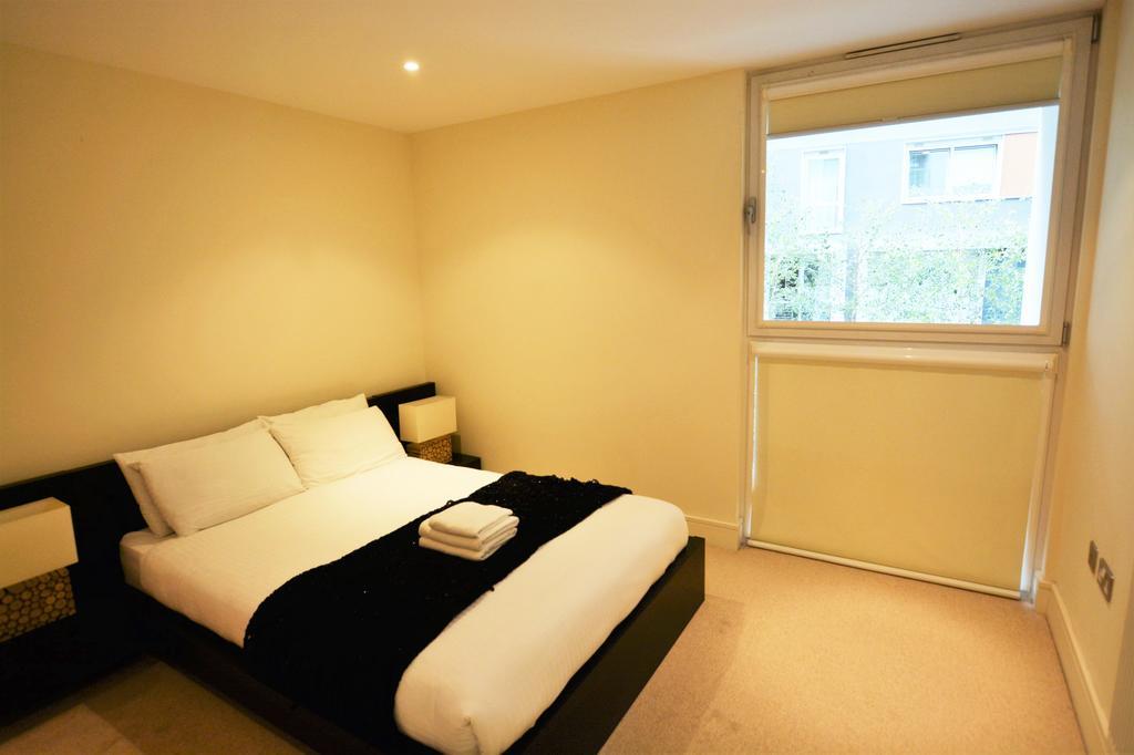 Aparthotel Zen - Excel & O2 Arena 4*