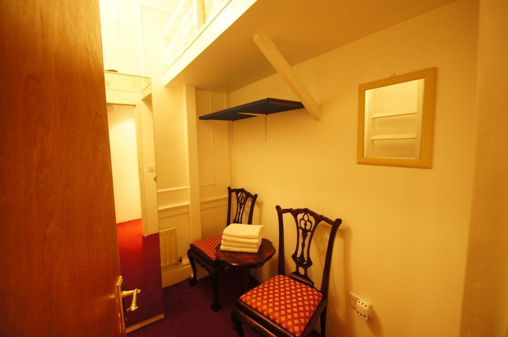 Green Park 3*