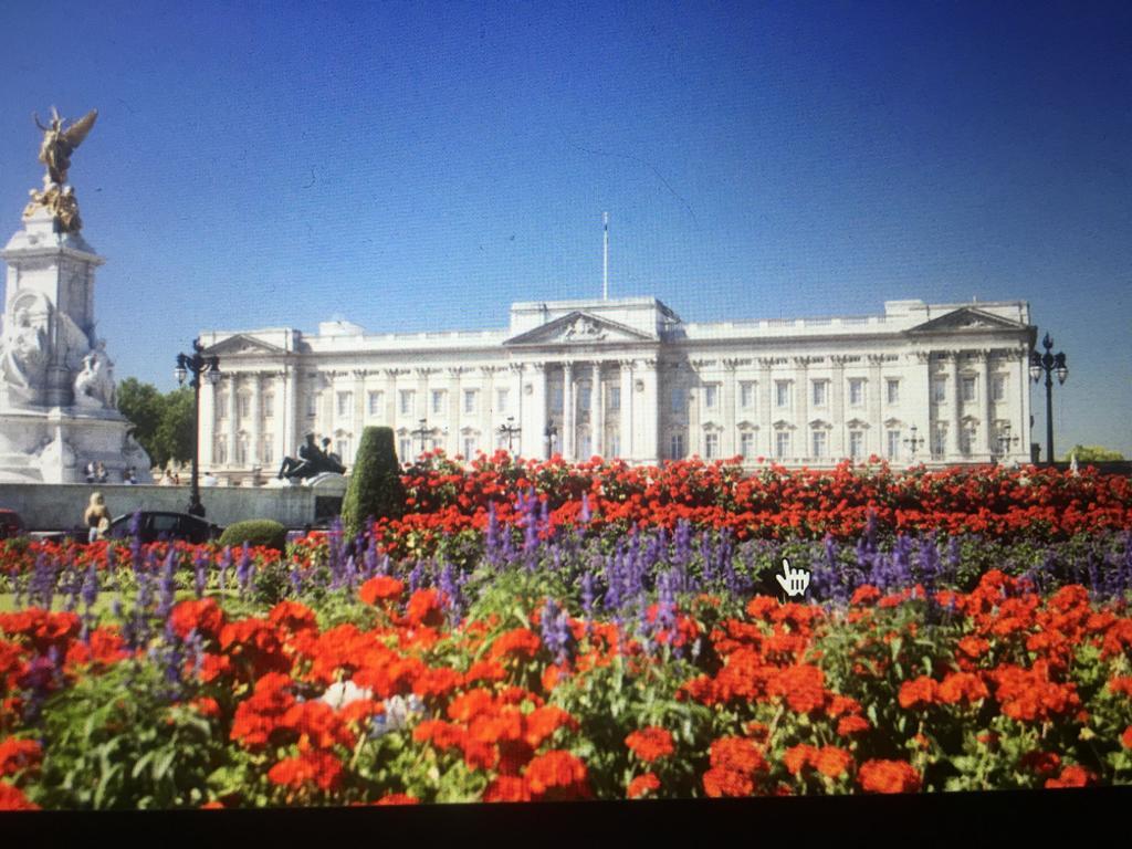 Nice * London