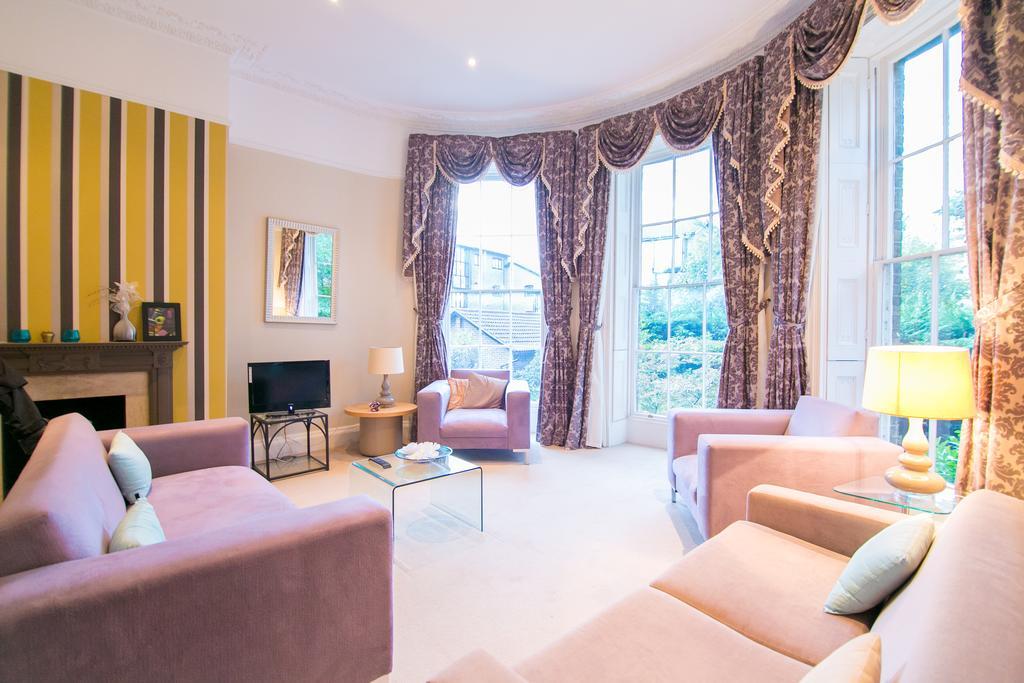 Bridge House Canary Wharf Apartment London