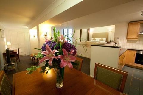 15 Basil Street Knightsbridge, Luxury Serviced 5* London