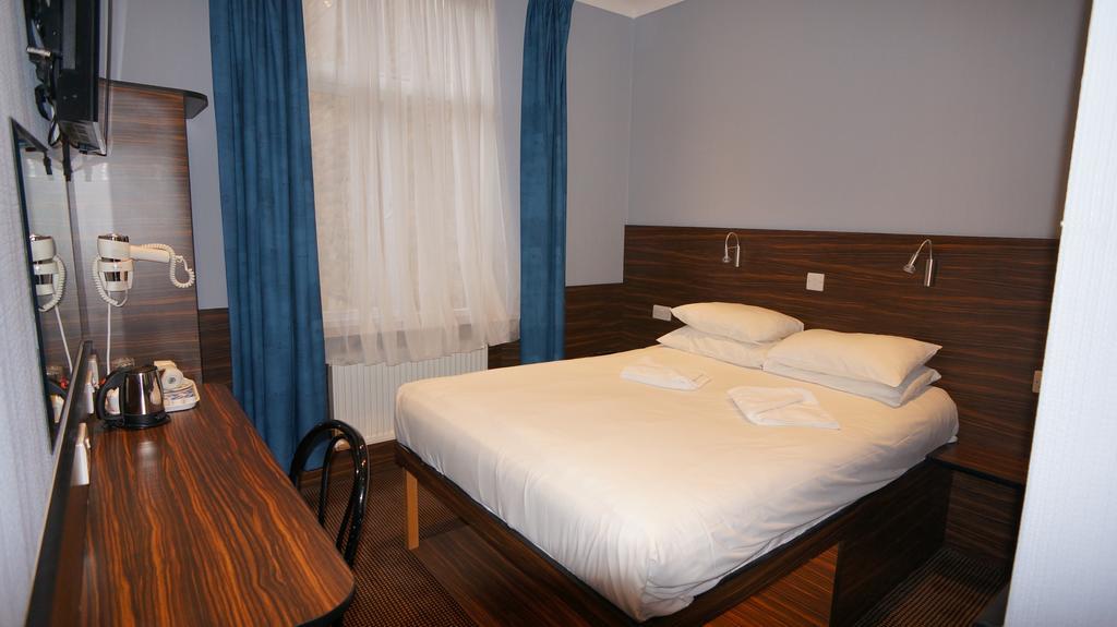 Hotel Crestfield London