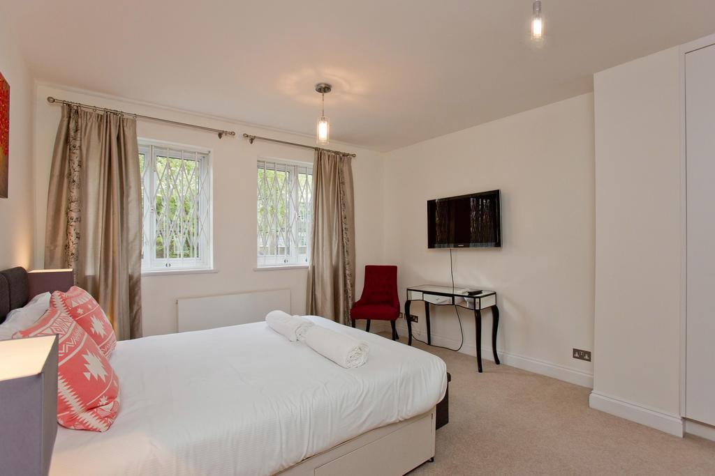 Porchester Terrace Apartment