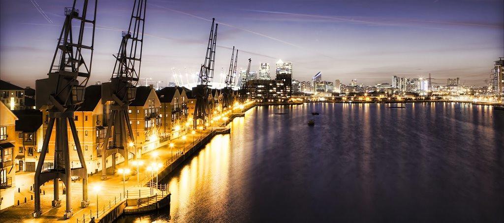 Excel Waterfront Apartments *
