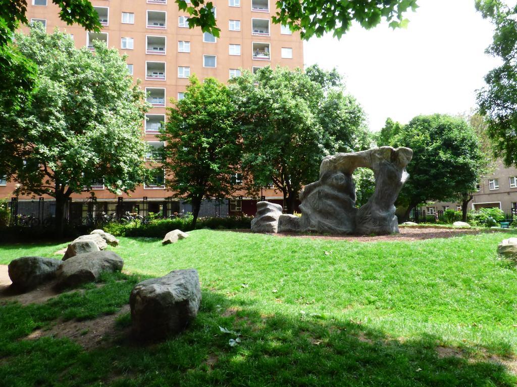 Clare Court Apartment *