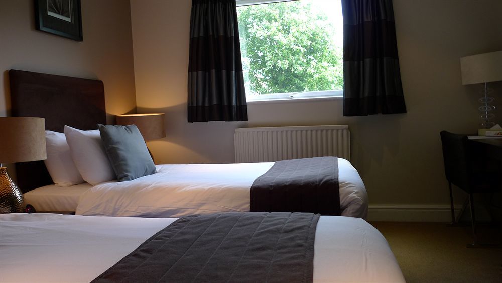 The - Putney 4*