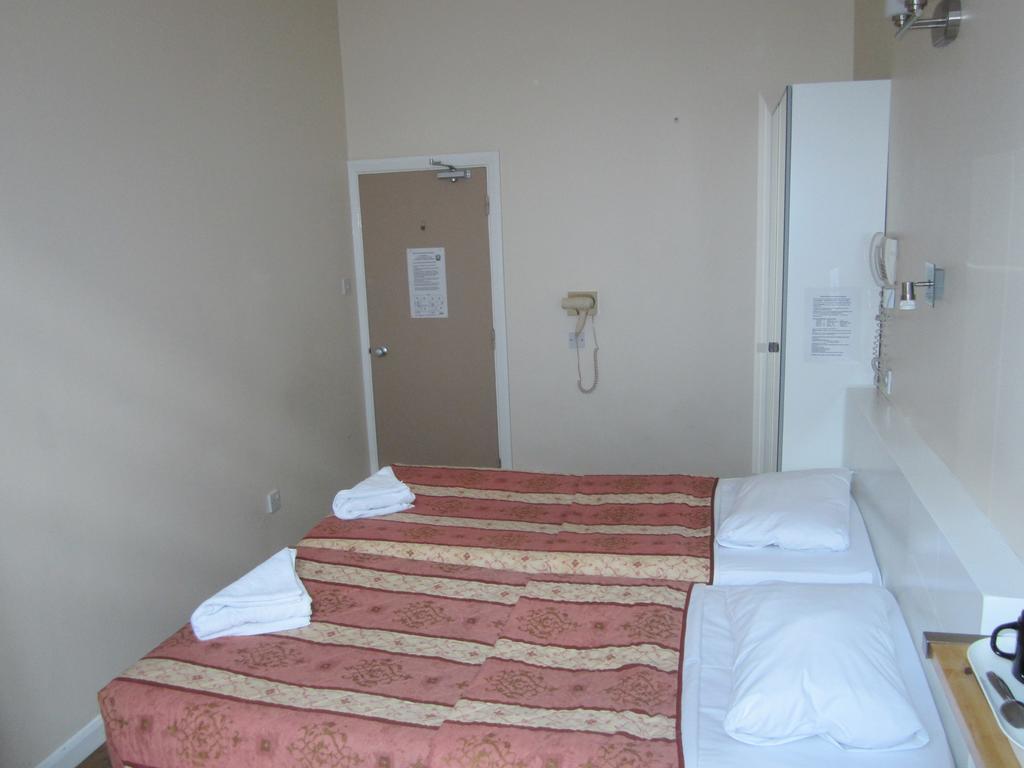Hotel Ruskin 2*