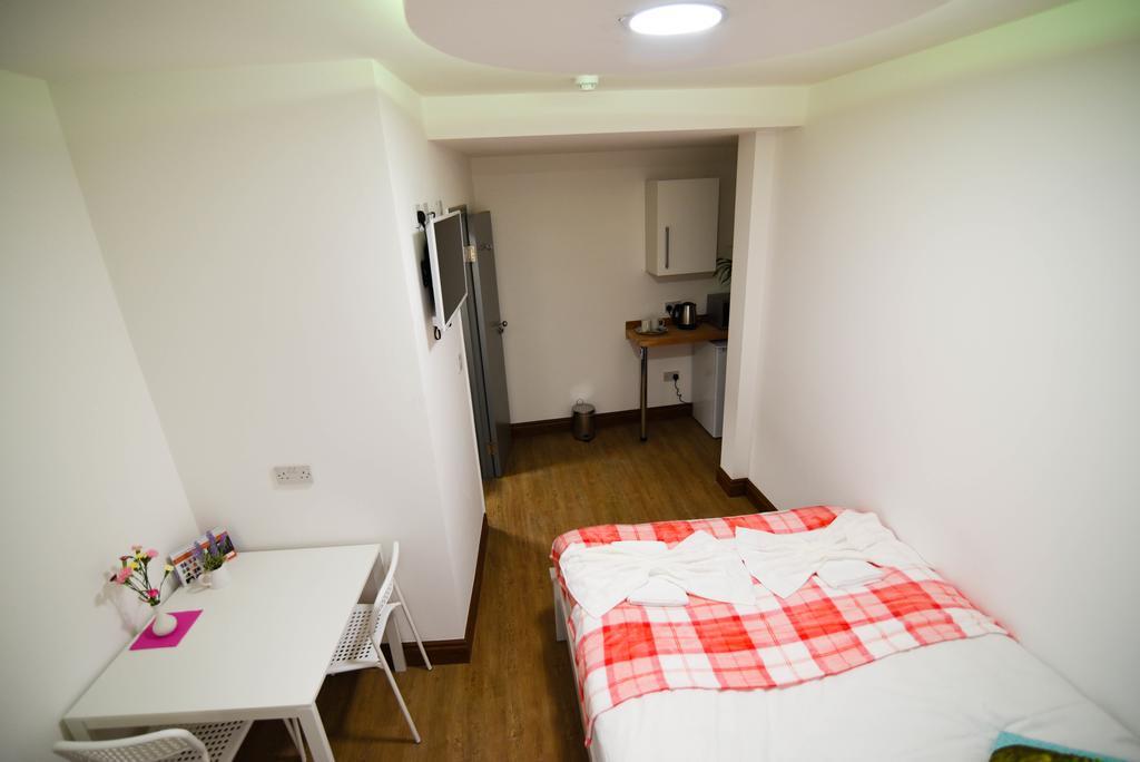 Green Suites Bed & Breakfast London