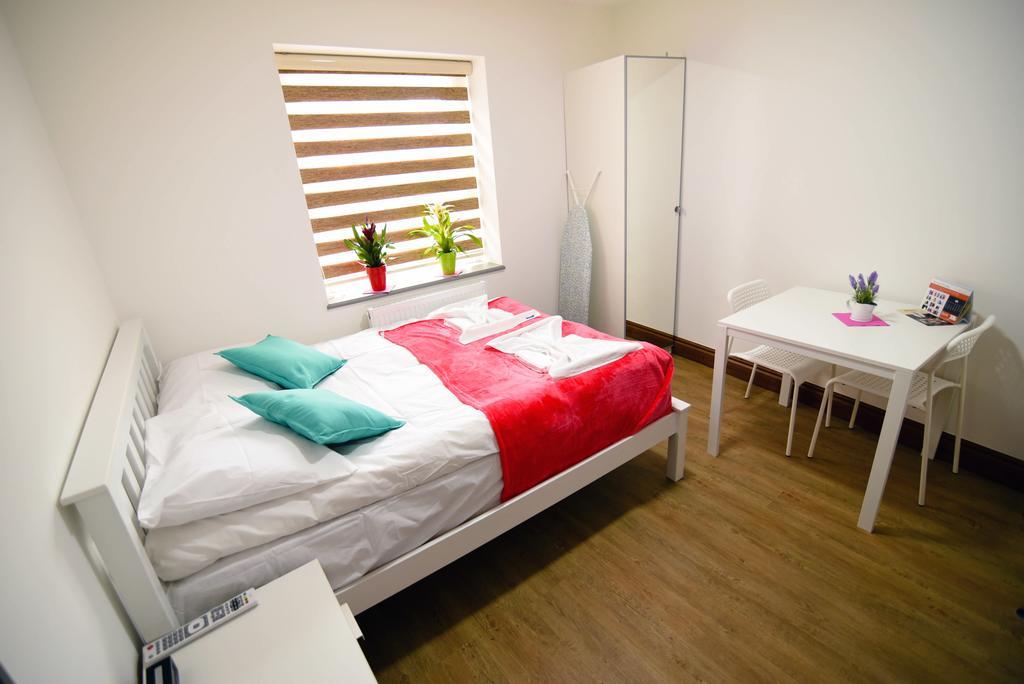 Green Suites Bed & Breakfast London