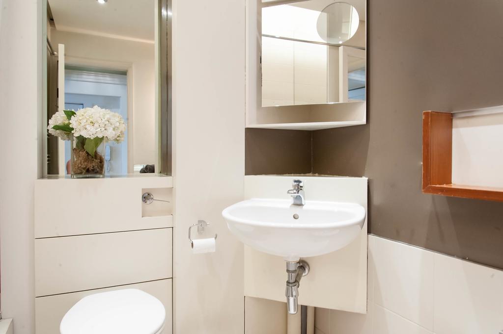 1 Bed Exclusive Porchester Sq Bayswater * London