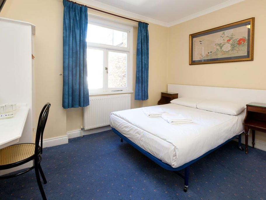 Hotel Crestfield London