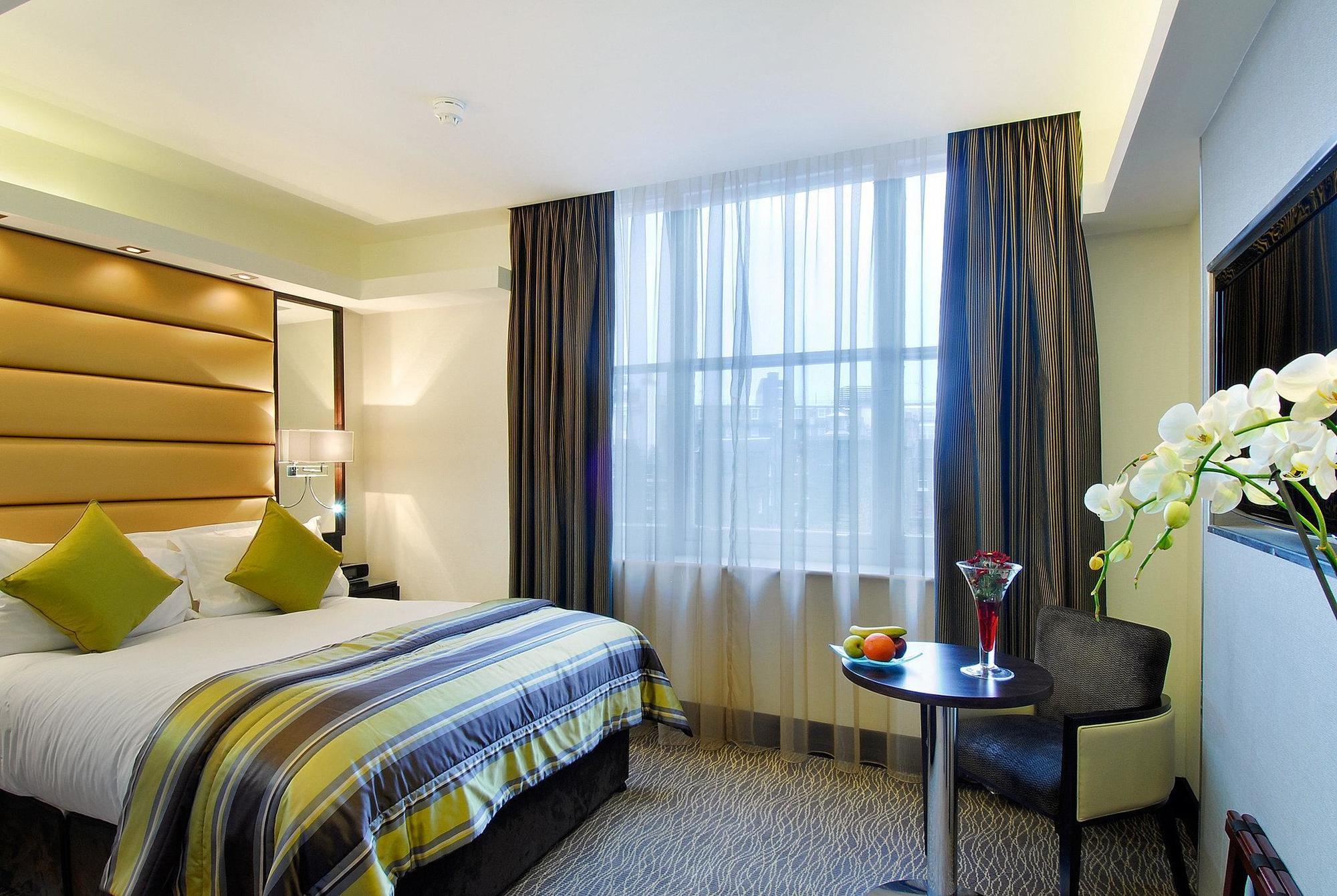 Hotel Park Grand Mayfair 5*