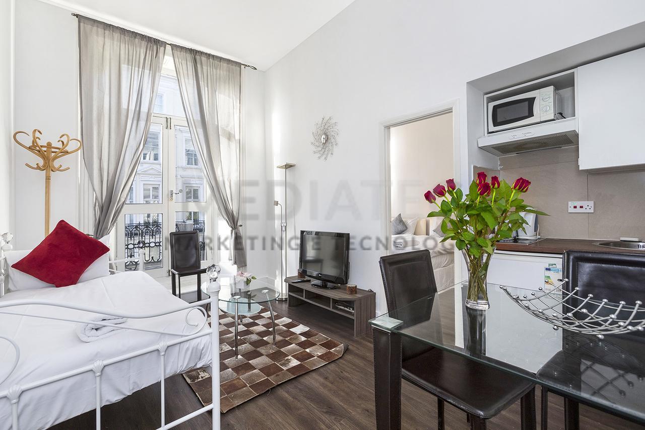 St. George'S Apartments *
