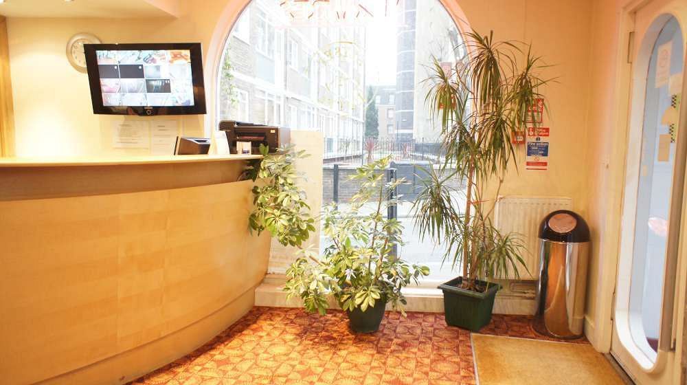 Hotel Elysee Hyde Park 3*