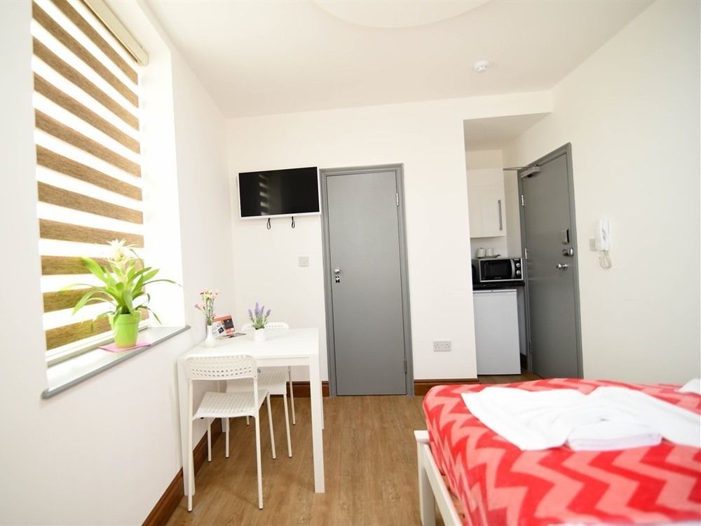 Bed & Breakfast Green Suites 4*