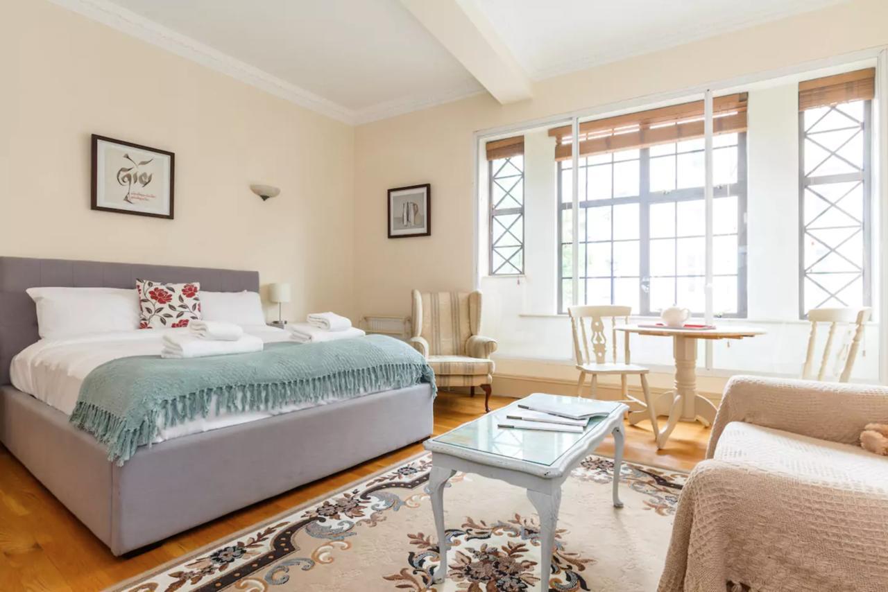 Trafalgar Square Apartment