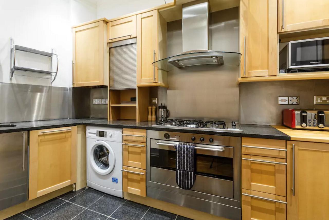 Trafalgar Square Apartment *