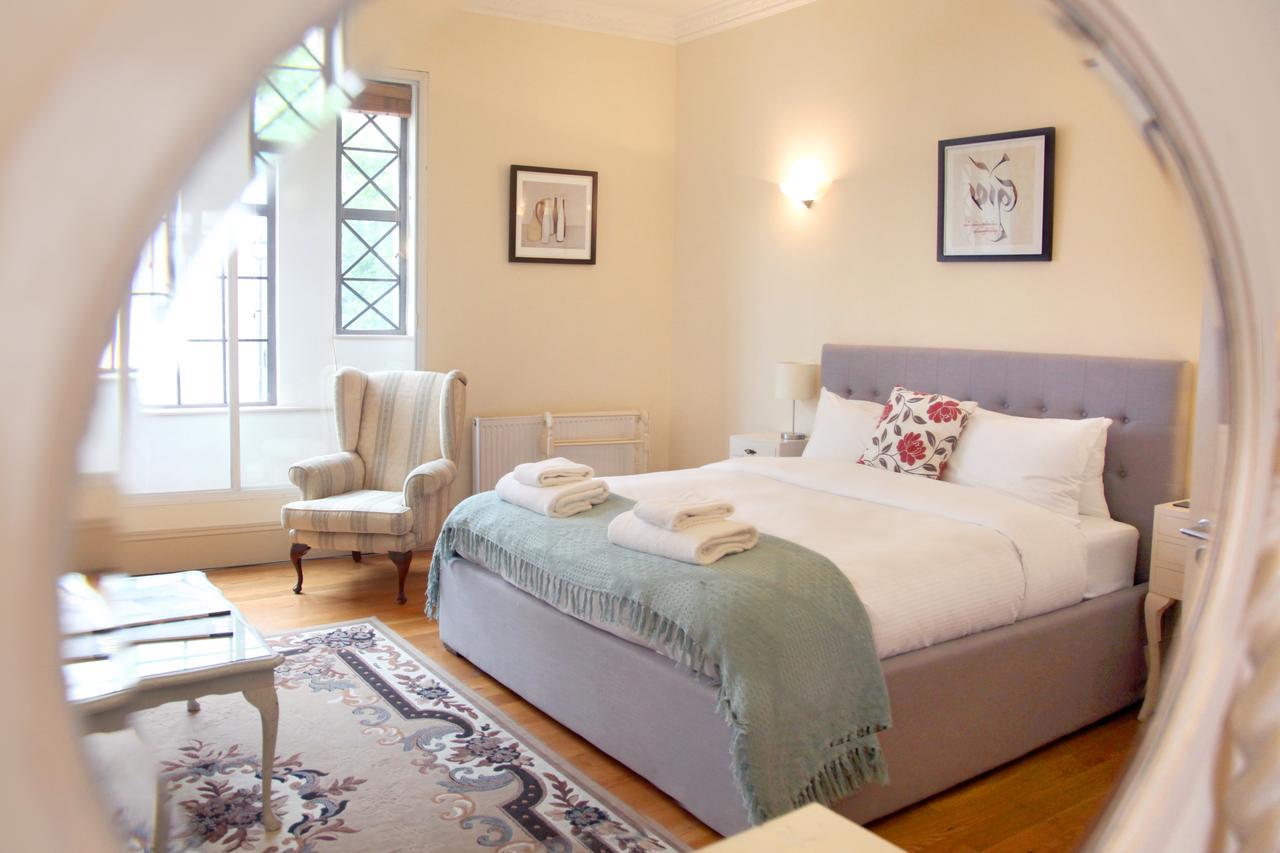 Trafalgar Square Apartment London