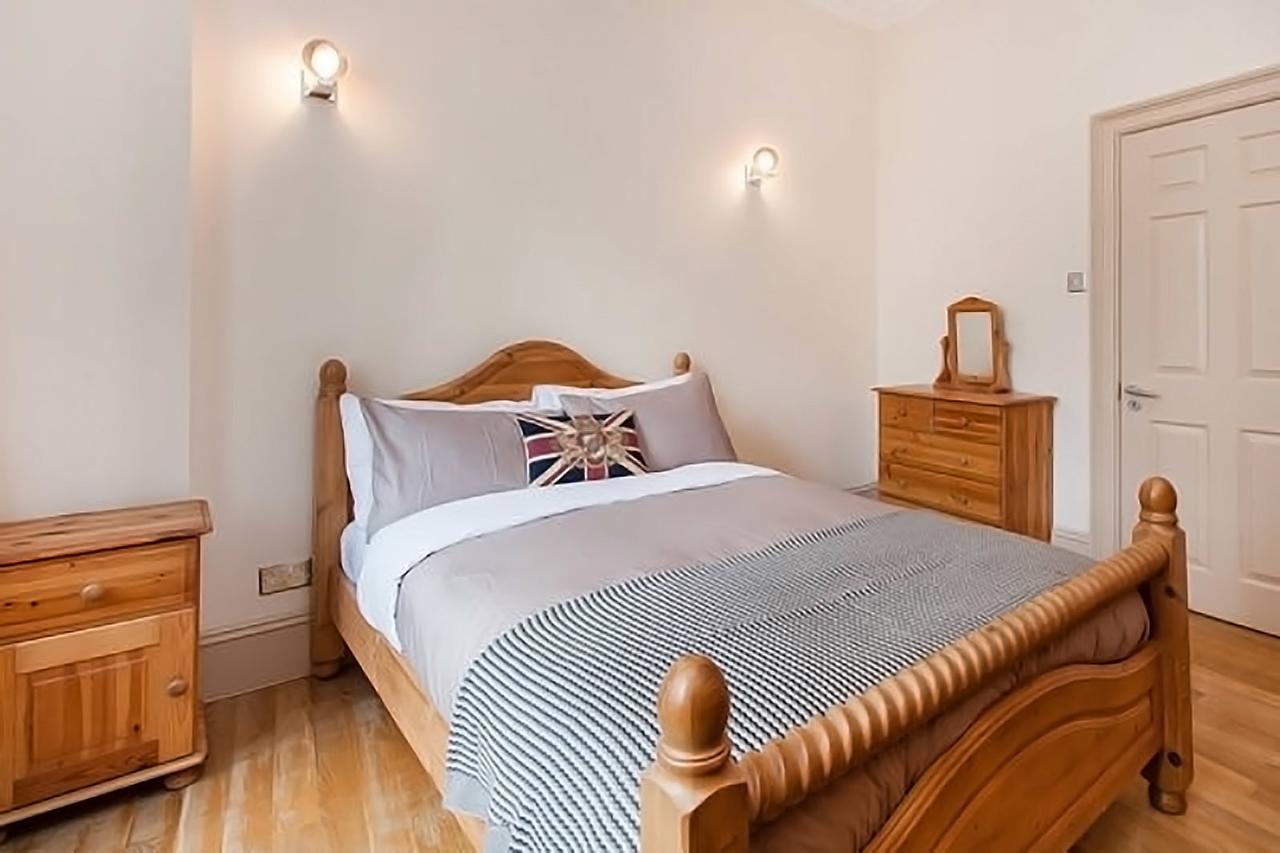 Apartment Trafalgar Square London