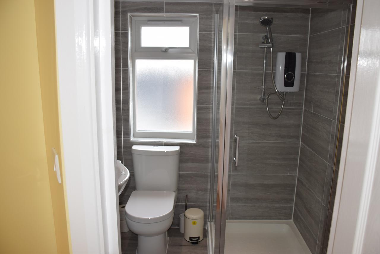 Apartment 4 Bedroom & 2 Bedroom London