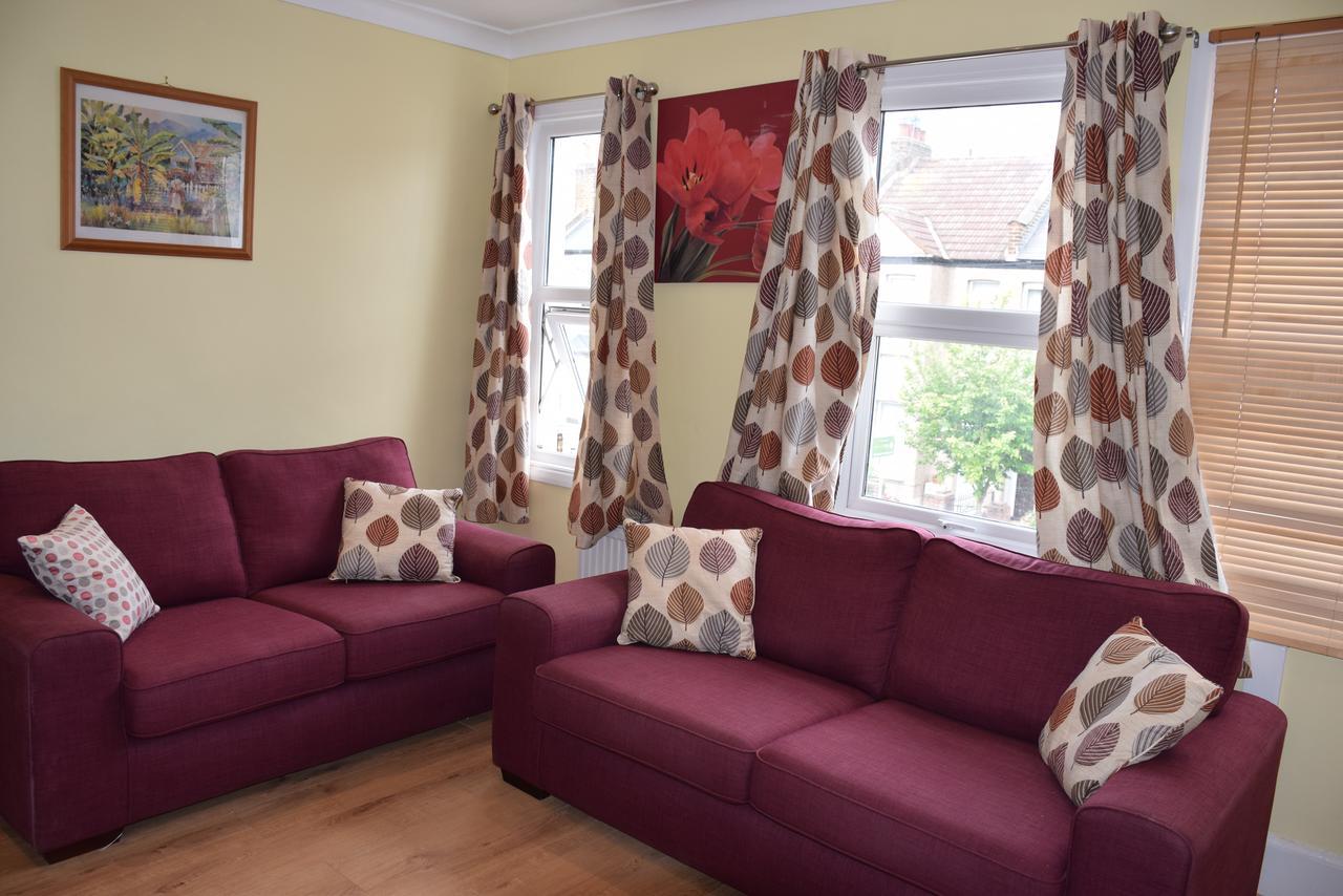 4 Bedroom & 2 Bedroom Apartment