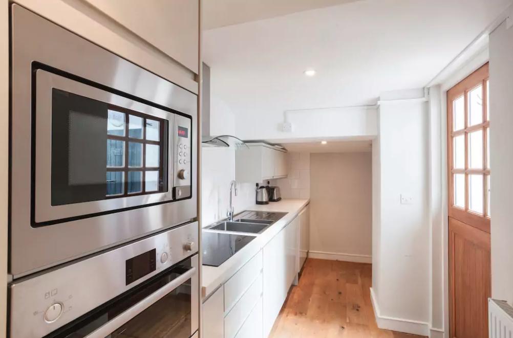 Barkston Gardens Earls Court * London
